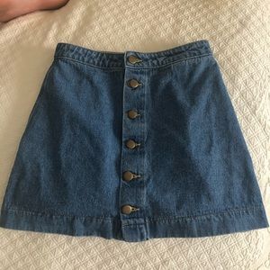 Jean skirt with buttons